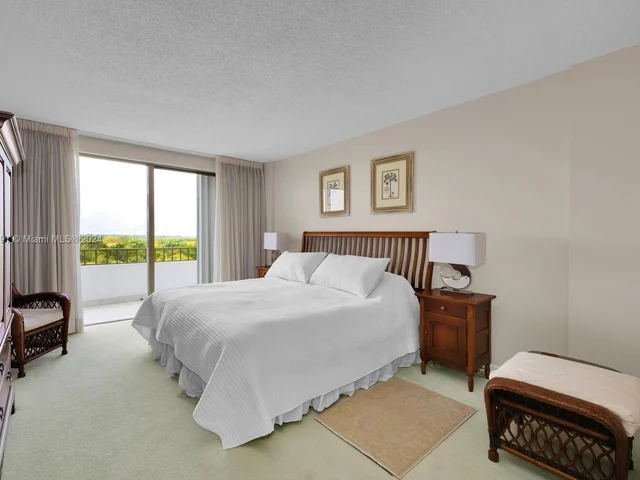 155 Ocean Lane Dr # 908, Key Biscayne FL 33149