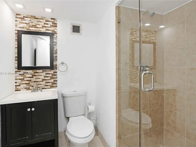 5005 Collins Ave # 1212, Miami Beach FL 33140