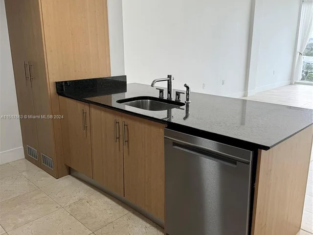 10275 Collins Ave # 728, Bal Harbour FL 33154