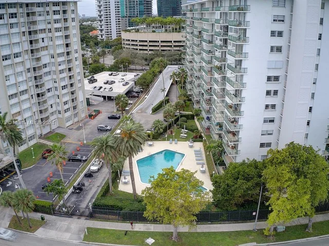 1408 Brickell Bay Dr # 518, Miami FL 33131