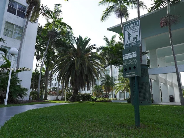 482 NW 165th St Rd # 607, Miami FL 33169