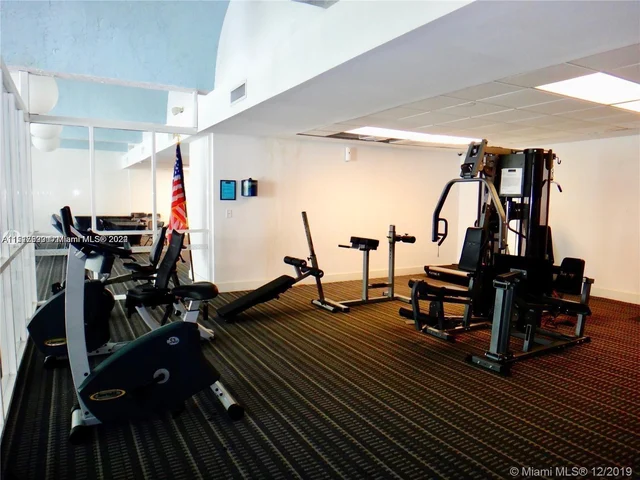 482 NW 165th St Rd # 607, Miami FL 33169