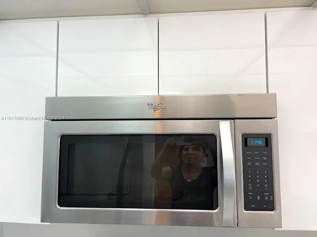 482 NW 165th St Rd # 607, Miami FL 33169