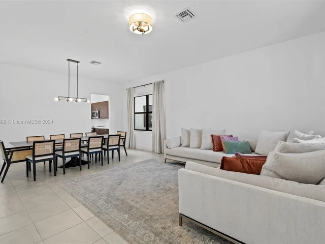 4380 SW 173rd Ave, Miramar FL 33029