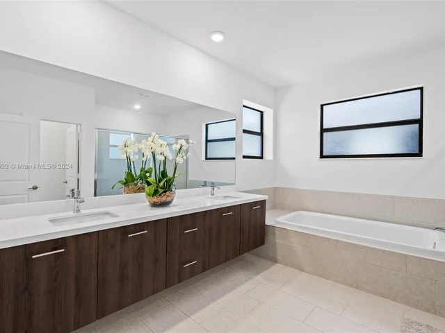 4380 SW 173rd Ave, Miramar FL 33029