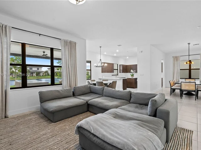 4380 SW 173rd Ave, Miramar FL 33029