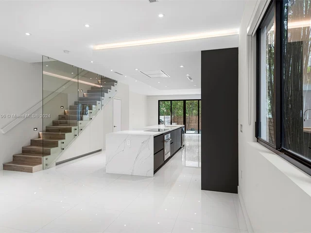 2955 Coconut Ave, Miami FL 33133