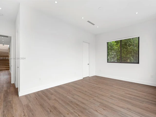 2955 Coconut Ave, Miami FL 33133