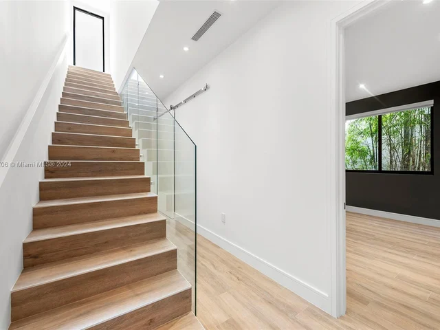 2955 Coconut Ave, Miami FL 33133