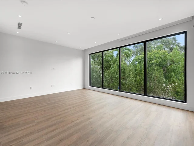 2955 Coconut Ave, Miami FL 33133