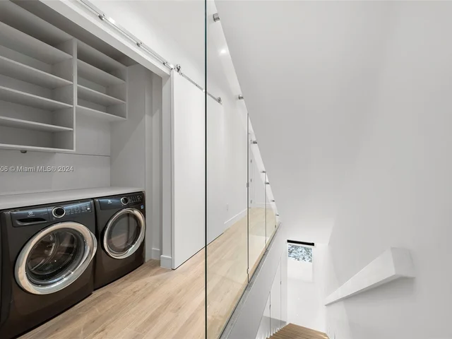 2955 Coconut Ave, Miami FL 33133