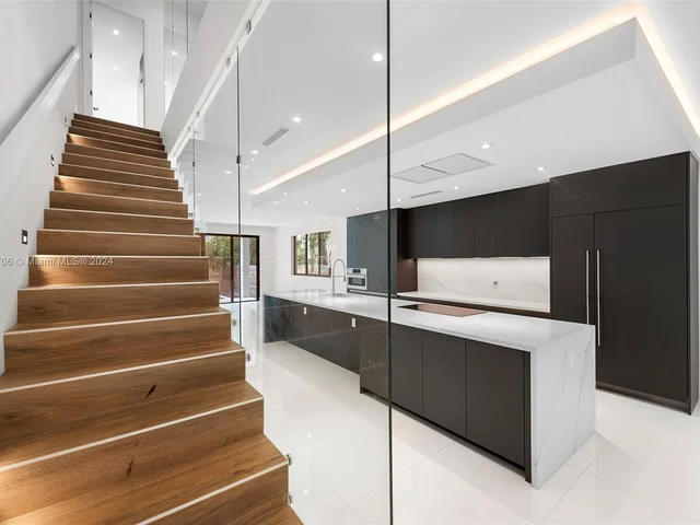 2955 Coconut Ave, Miami FL 33133