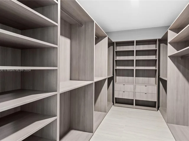 851 NE 1st Ave, Miami FL 33132