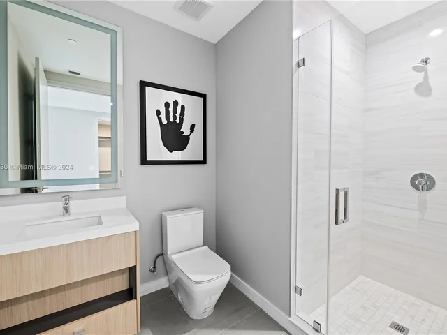 851 NE 1st Ave, Miami FL 33132