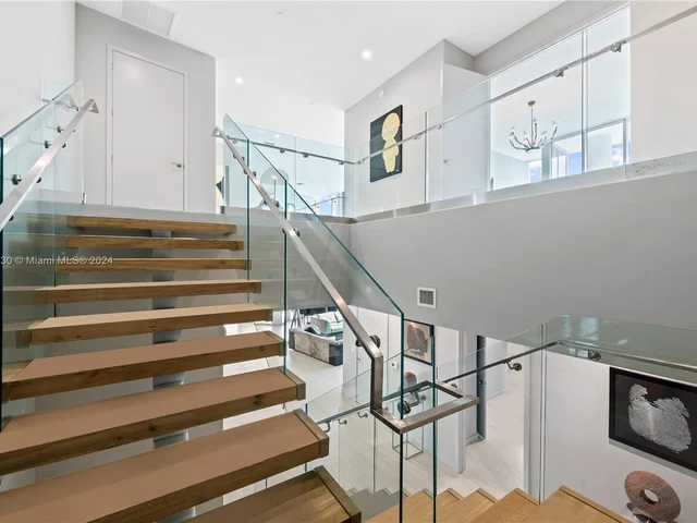 851 NE 1st Ave, Miami FL 33132