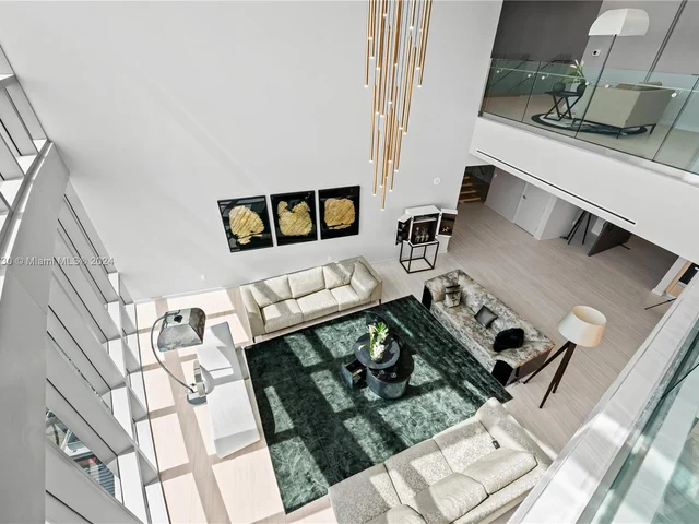 851 NE 1st Ave, Miami FL 33132