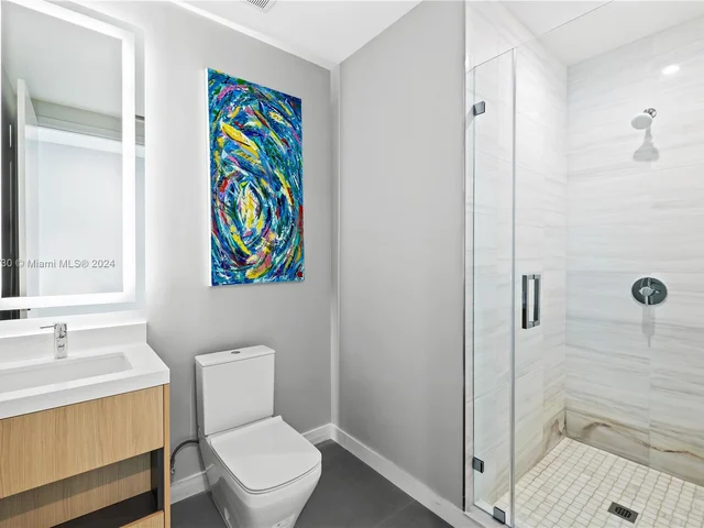 851 NE 1st Ave, Miami FL 33132