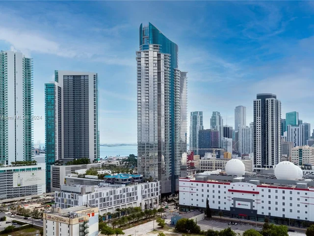 851 NE 1st Ave, Miami FL 33132