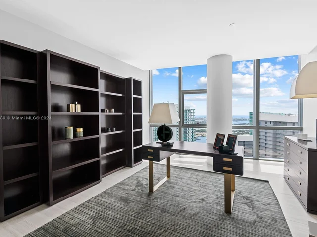 851 NE 1st Ave, Miami FL 33132