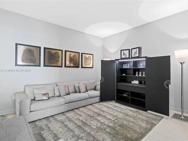 851 NE 1st Ave, Miami FL 33132