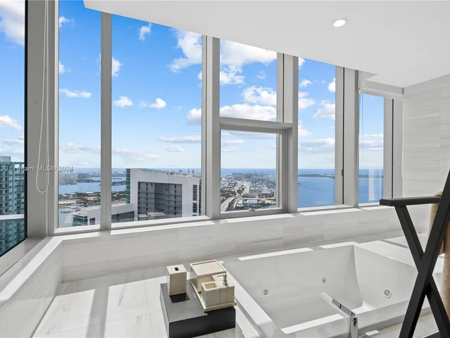 851 NE 1st Ave, Miami FL 33132