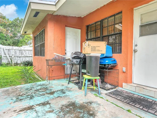 570 NE 172nd St, North Miami Beach FL 33162