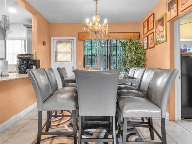 570 NE 172nd St, North Miami Beach FL 33162