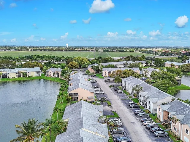 1042 Adams Ave # 1042L, Homestead FL 33034