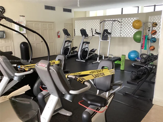 800 Parkview Dr # 819, Hallandale Beach FL 33009