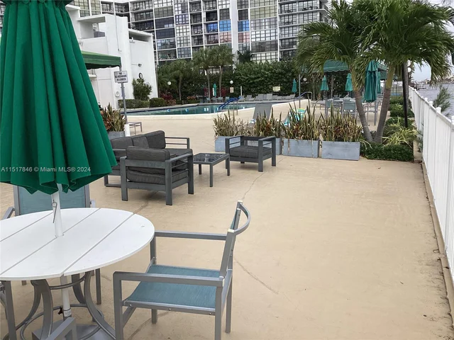 800 Parkview Dr # 819, Hallandale Beach FL 33009