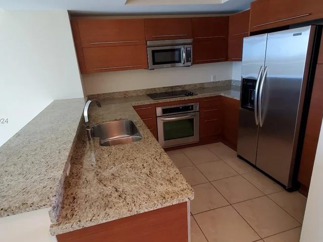 2641 N Flamingo Rd # 2006N, Sunrise FL 33323