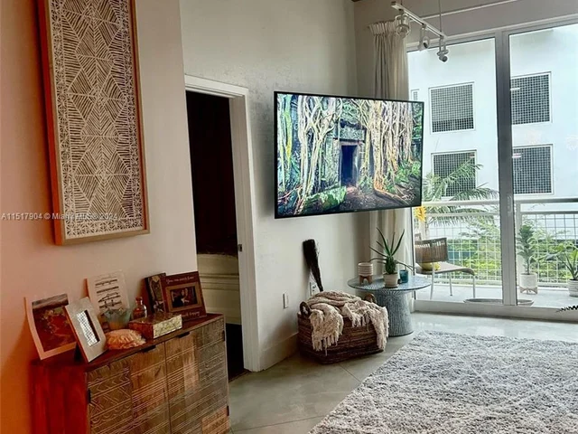 2001 Biscayne Blvd # 2310, Miami FL 33137