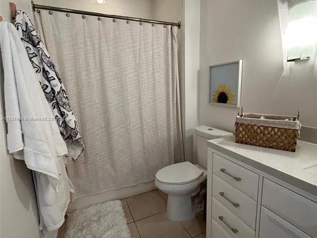 2001 Biscayne Blvd # 2310, Miami FL 33137