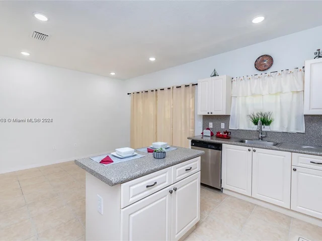 2909 SE 15th Ter # 2909, Homestead FL 33035