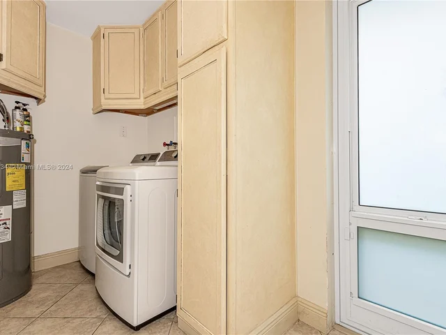 6900 NW 17th Ct, Margate FL 33063