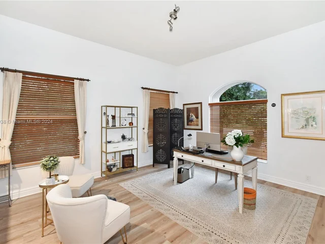 3701 N Columbus Way N, Cooper City FL 33026