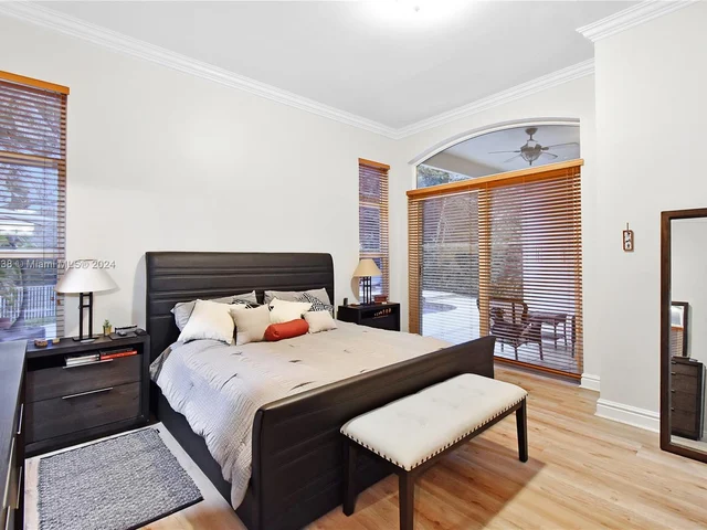 3701 N Columbus Way N, Cooper City FL 33026