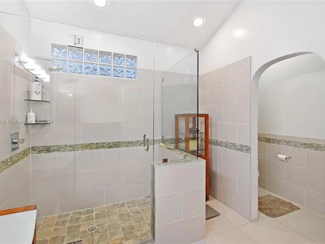 3701 N Columbus Way N, Cooper City FL 33026