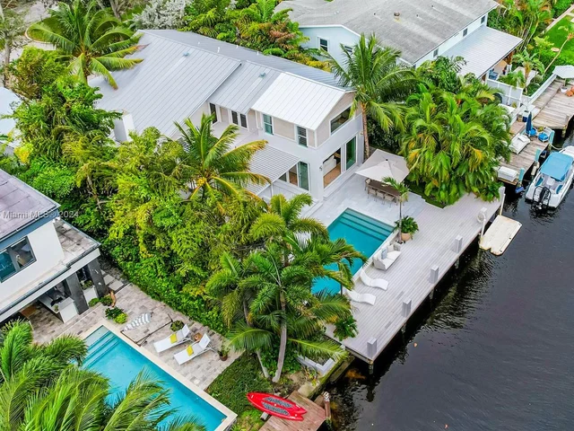 675 Ponce De Leon Dr, Fort Lauderdale FL 33316