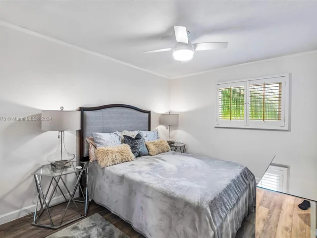 675 Ponce De Leon Dr, Fort Lauderdale FL 33316