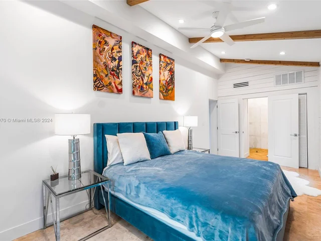 675 Ponce De Leon Dr, Fort Lauderdale FL 33316