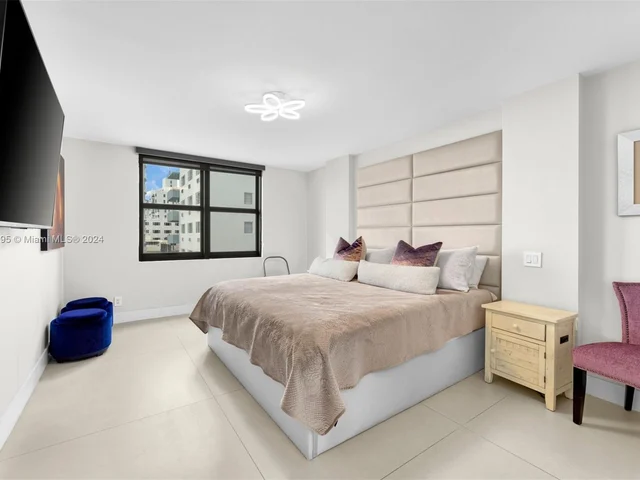 4301 Collins Ave # 705, Miami Beach FL 33140