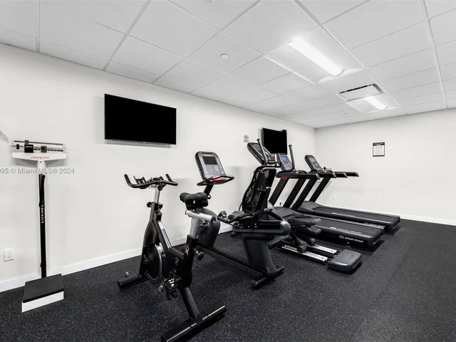 4301 Collins Ave # 705, Miami Beach FL 33140