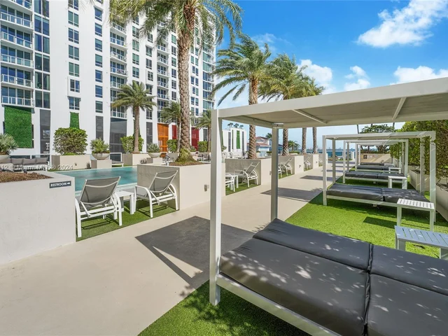 600 NE 27th St # 1405, Miami FL 33137