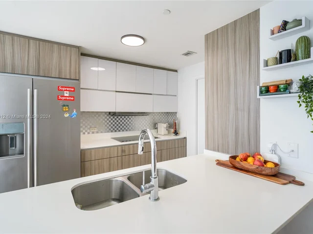 600 NE 27th St # 1405, Miami FL 33137