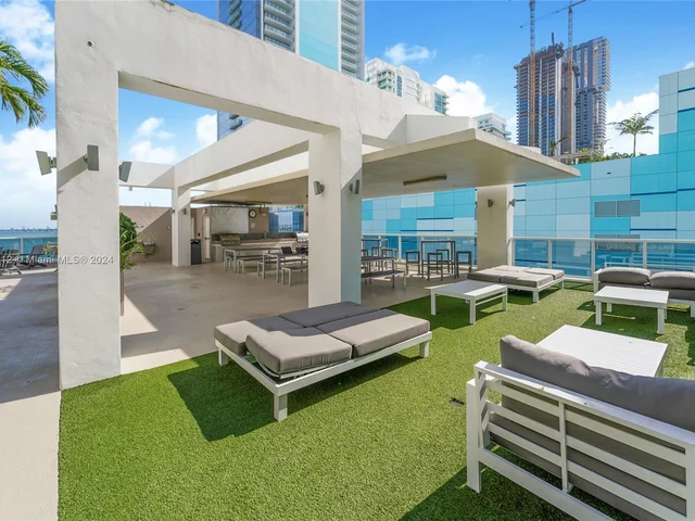 600 NE 27th St # 1405, Miami FL 33137