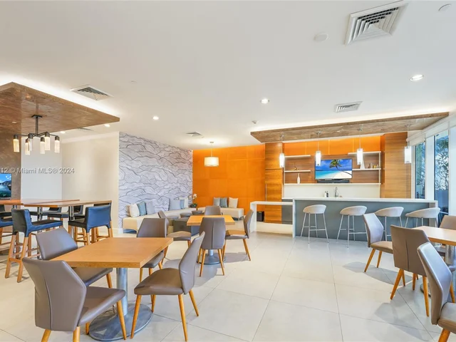 600 NE 27th St # 1405, Miami FL 33137