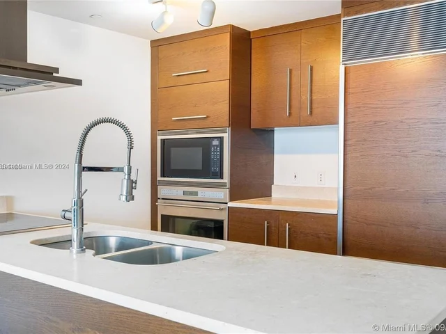 495 Brickell Ave # 2609, Miami FL 33131