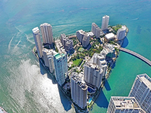 540 Brickell Key Dr # 1620, Miami FL 33131