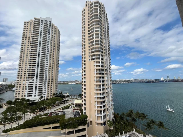 540 Brickell Key Dr # 1620, Miami FL 33131